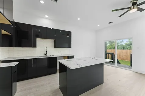 3135 Crane St Unit A Houston TX 77026