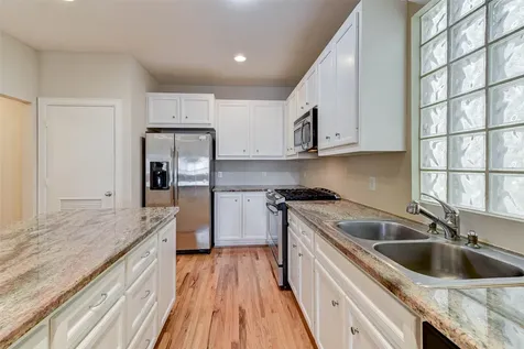 650 Westcross Street 35 Houston TX 77018