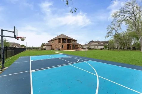 4826 Beekman Drive Missouri City TX 77459