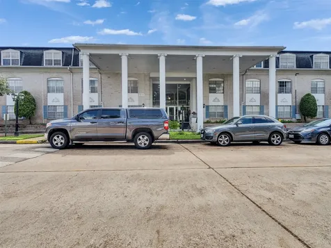 2601 Bellefontaine Street B317 Houston TX 77025