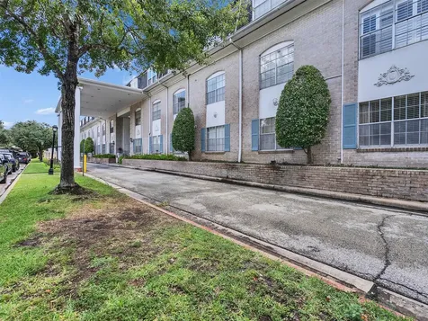 2601 Bellefontaine Street B317 Houston TX 77025