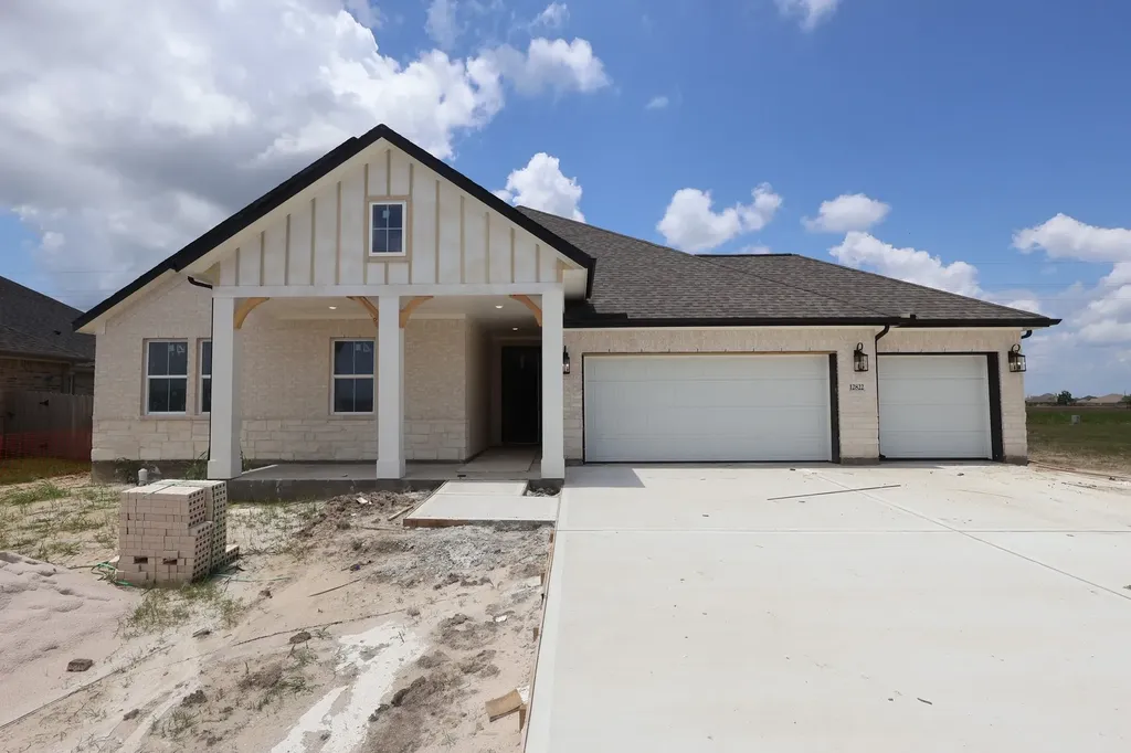 12822 Old Fashion Circle Mont Belvieu TX 77535