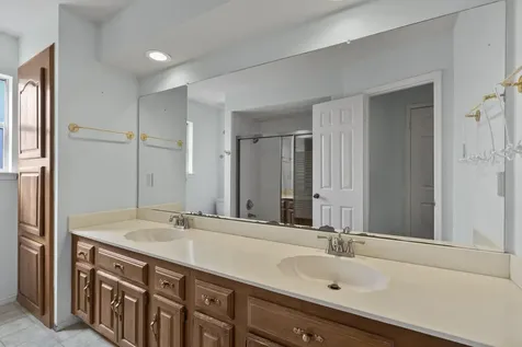5019 Chantry Drive Houston TX 77084