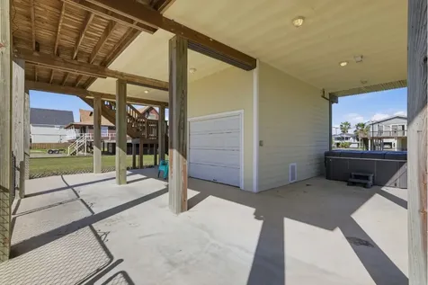16522 John Silver Road Galveston TX 77554