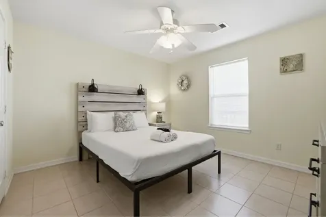 16522 John Silver Road Galveston TX 77554
