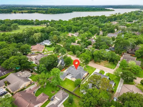 4034 Shady Springs Drive Seabrook TX 77586