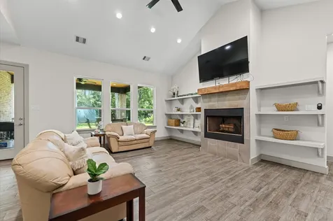 935 Four Fountains Street New Caney TX 77357