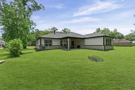 935 Four Fountains Street New Caney TX 77357