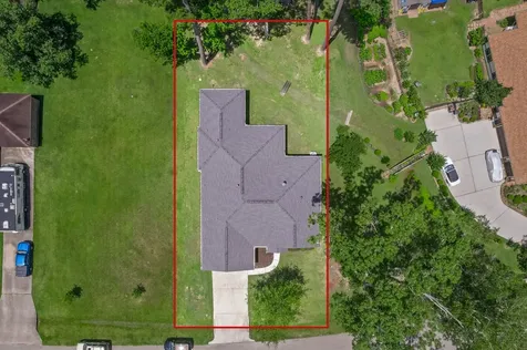 935 Four Fountains Street New Caney TX 77357