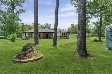 935 Four Fountains Street New Caney TX 77357