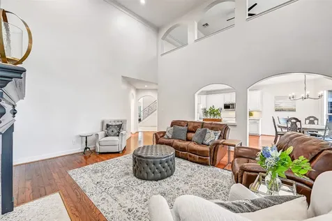 609 Forest Bend Lane Friendswood TX 77546