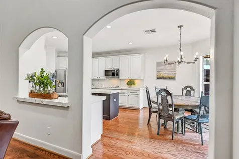 609 Forest Bend Lane Friendswood TX 77546