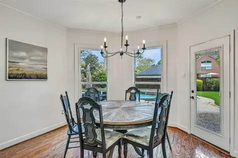 609 Forest Bend Lane Friendswood TX 77546
