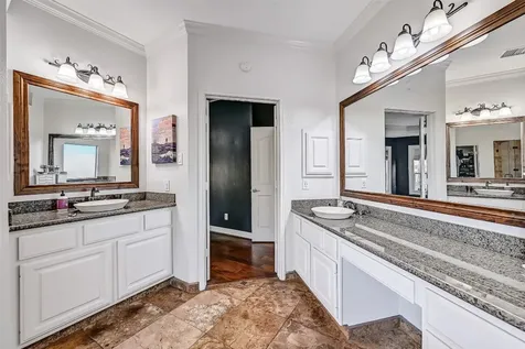 609 Forest Bend Lane Friendswood TX 77546