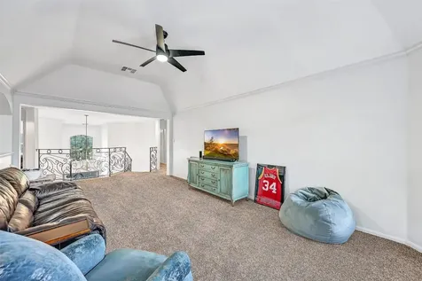 609 Forest Bend Lane Friendswood TX 77546