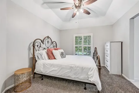 609 Forest Bend Lane Friendswood TX 77546
