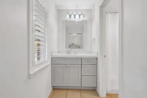 609 Forest Bend Lane Friendswood TX 77546