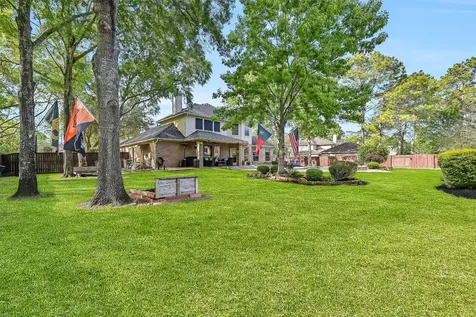 609 Forest Bend Lane Friendswood TX 77546