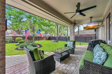 609 Forest Bend Lane Friendswood TX 77546