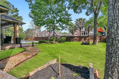 609 Forest Bend Lane Friendswood TX 77546