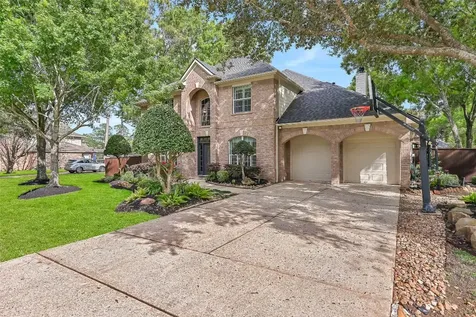 609 Forest Bend Lane Friendswood TX 77546