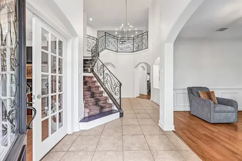 609 Forest Bend Lane Friendswood TX 77546