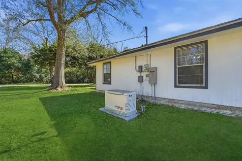 12782 Flowers Drive Saratoga TX 77585