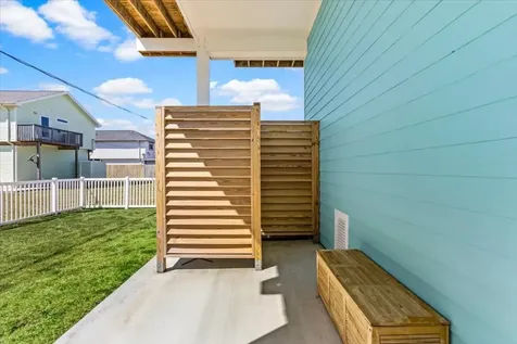 4102 Grayson Drive Galveston TX 77554