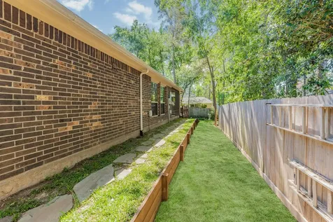 12519 Brightwood Drive Montgomery TX 77356