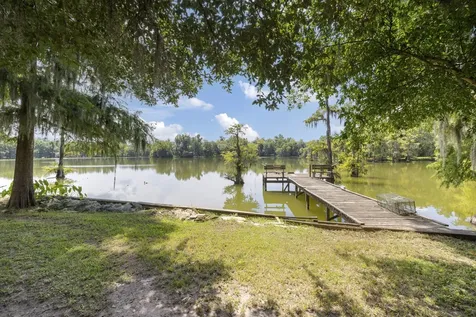 50 County Road 2122 A Cleveland TX 77327