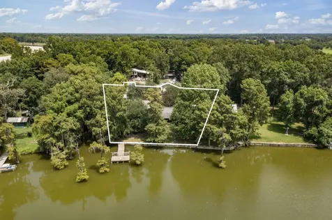 50 County Road 2122 A Cleveland TX 77327