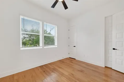 1920 Laverne Street Houston TX 77080