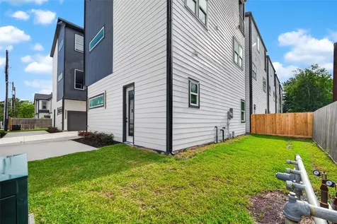 1920 Laverne Street Houston TX 77080