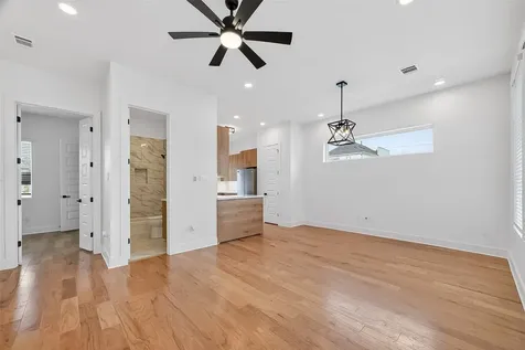 1920 Laverne Street Houston TX 77080
