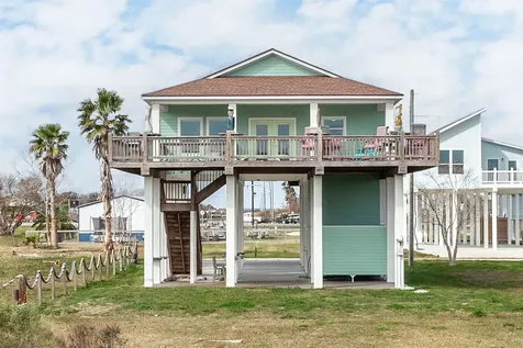 2110 Seahorse Lane Crystal Beach TX 77650