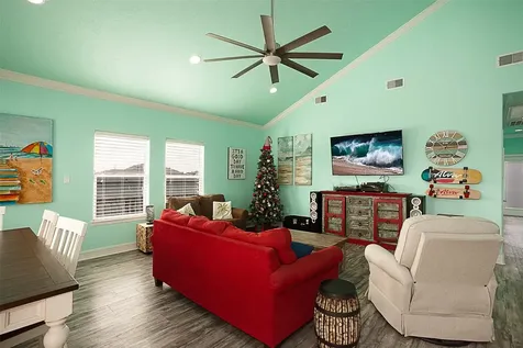 2110 Seahorse Lane Crystal Beach TX 77650