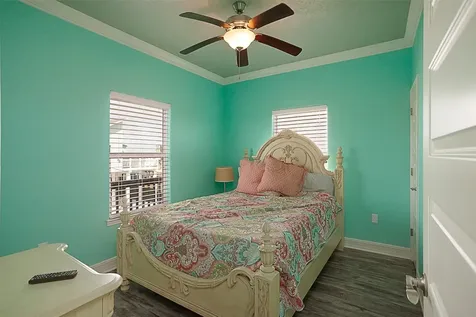 2110 Seahorse Lane Crystal Beach TX 77650