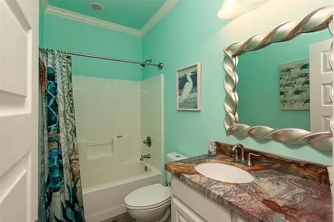 2110 Seahorse Lane Crystal Beach TX 77650
