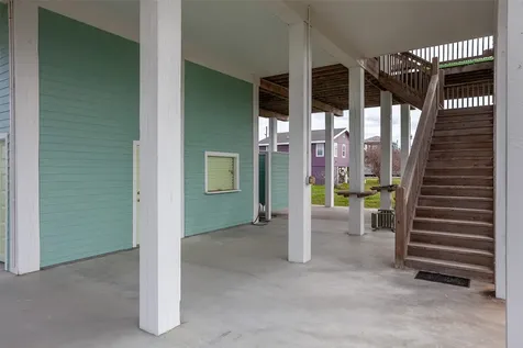2110 Seahorse Lane Crystal Beach TX 77650