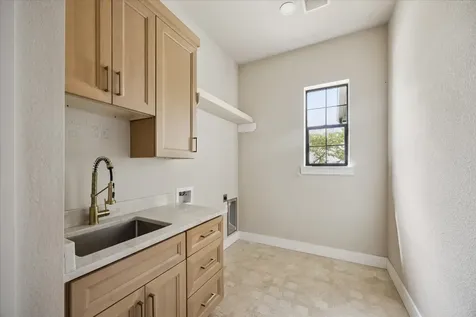 1 Windmill Ridge Brenham TX 77833
