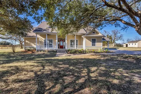 1075 Harrisburg Road Brenham TX 77833