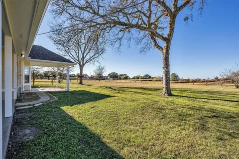 1075 Harrisburg Road Brenham TX 77833