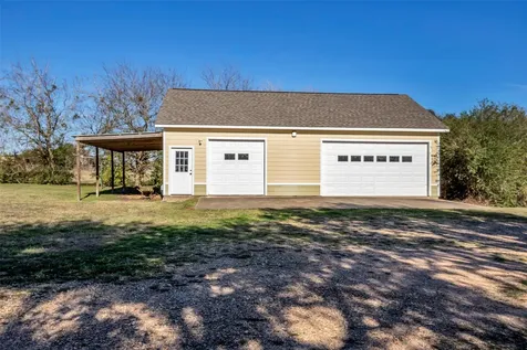 1075 Harrisburg Road Brenham TX 77833