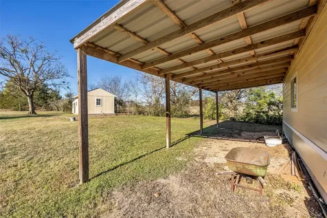 1075 Harrisburg Road Brenham TX 77833