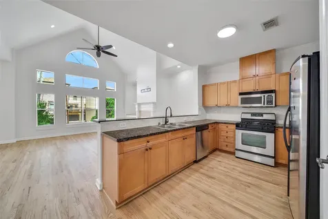 5341 Kiam Street Houston TX 77007