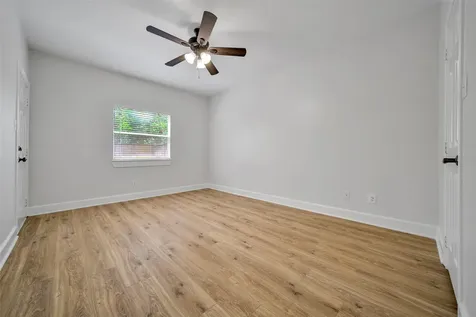 5341 Kiam Street Houston TX 77007
