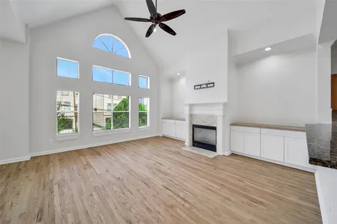 5341 Kiam Street Houston TX 77007