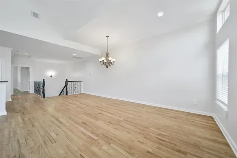 5341 Kiam Street Houston TX 77007