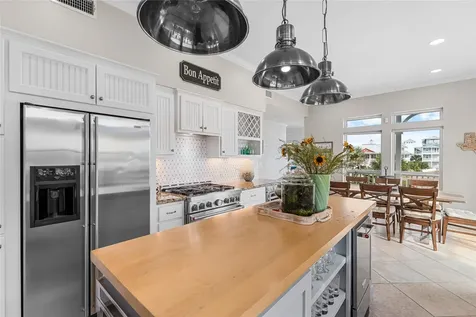 3830 Wentletrap Galveston TX 77554