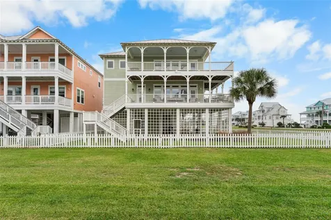 3830 Wentletrap Galveston TX 77554